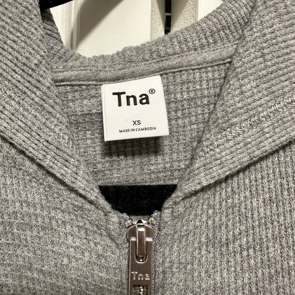 TNA Waffle Cropped Zip Up - Picture 3 of 3